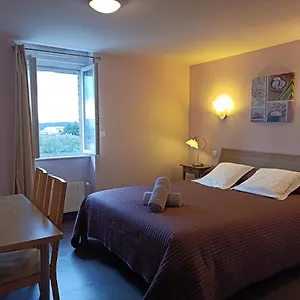 les-pierres-folles.hotels-rhonealpes.com/